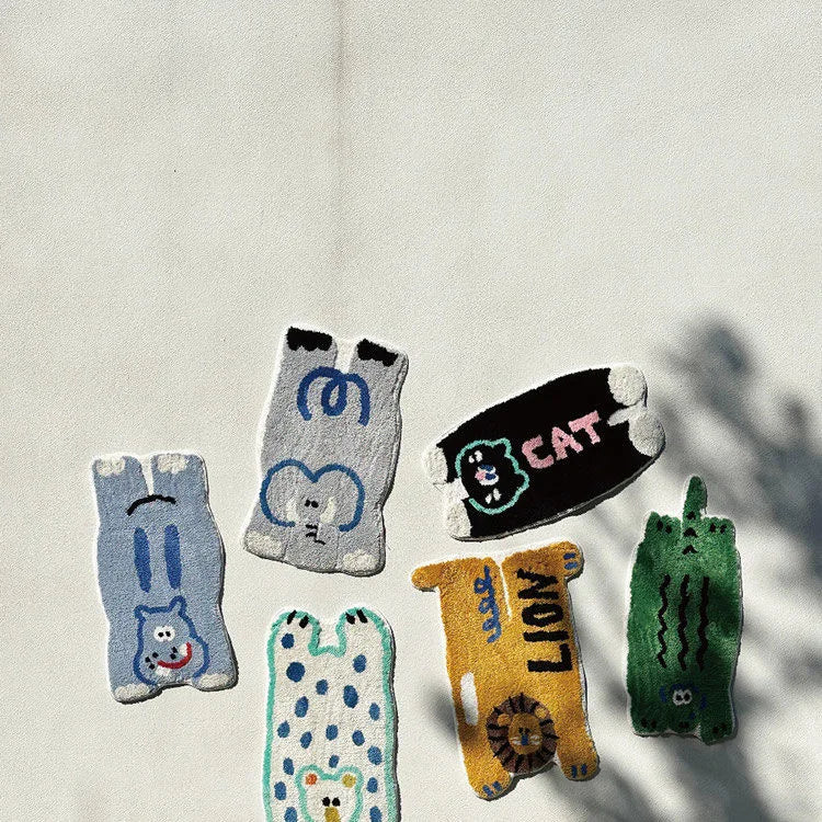 Vikama Cartoon Animal Imitation Cashmere Rug Comfortable Soft Bedroom Bed Blanket Housewarming Children Gift Home Decor